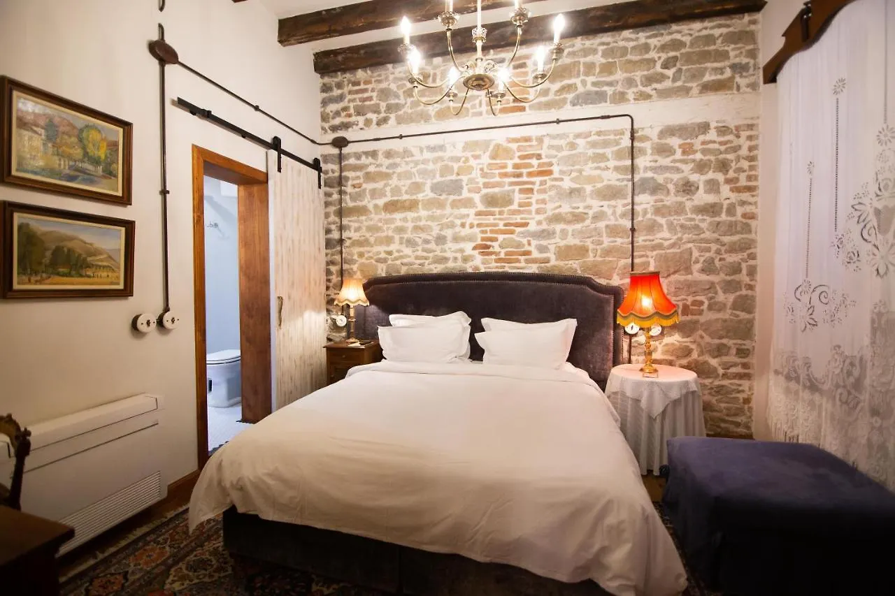Vila Ebel Hotel Pool & Spa Korça