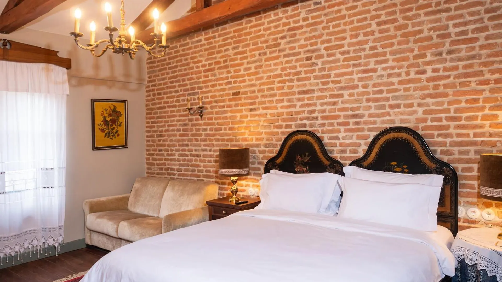 Vila Ebel Hotel Pool & Spa 科尔察