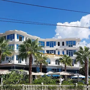 3* Hotel Fari