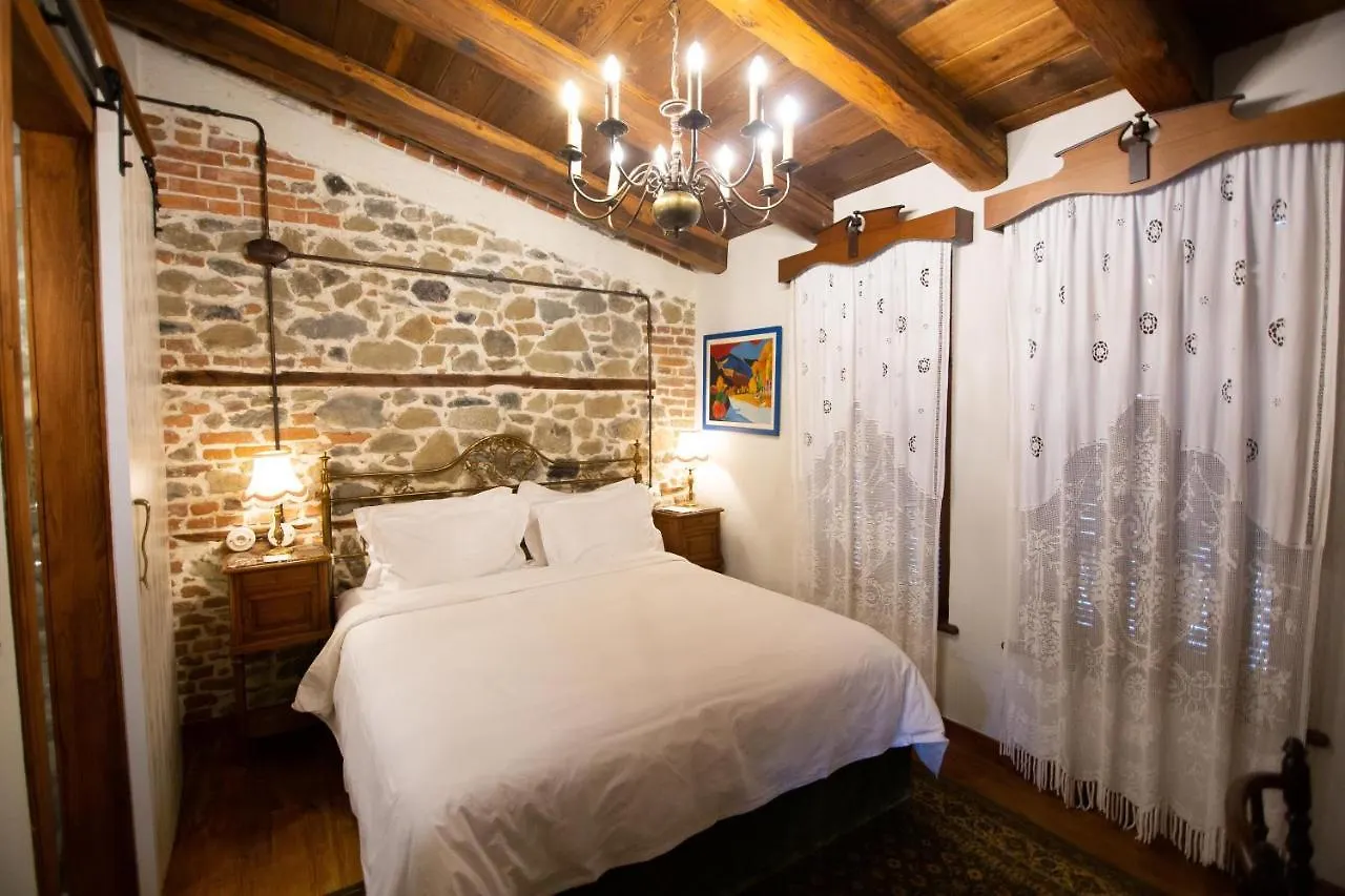 Vila Ebel Hotel Pool & Spa Korce