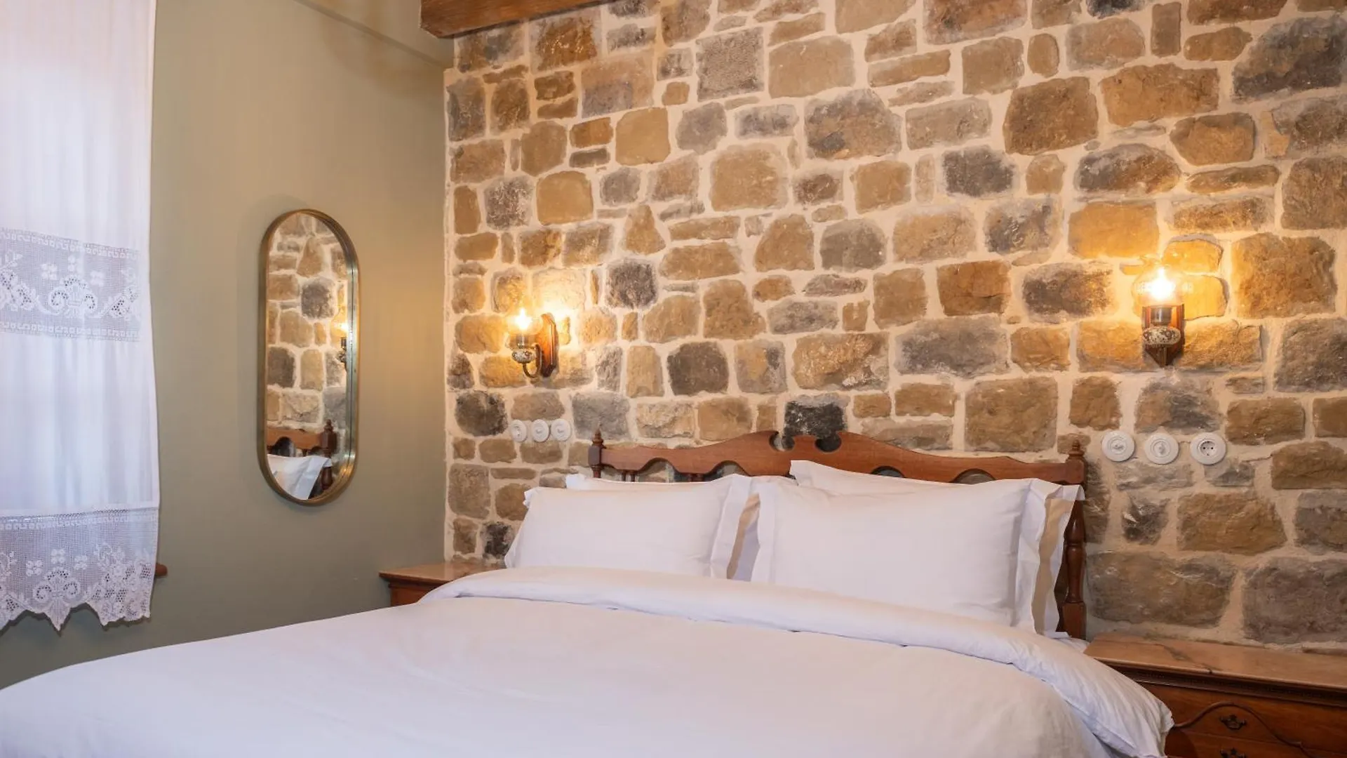 Vila Ebel Hotel Pool & Spa Korce