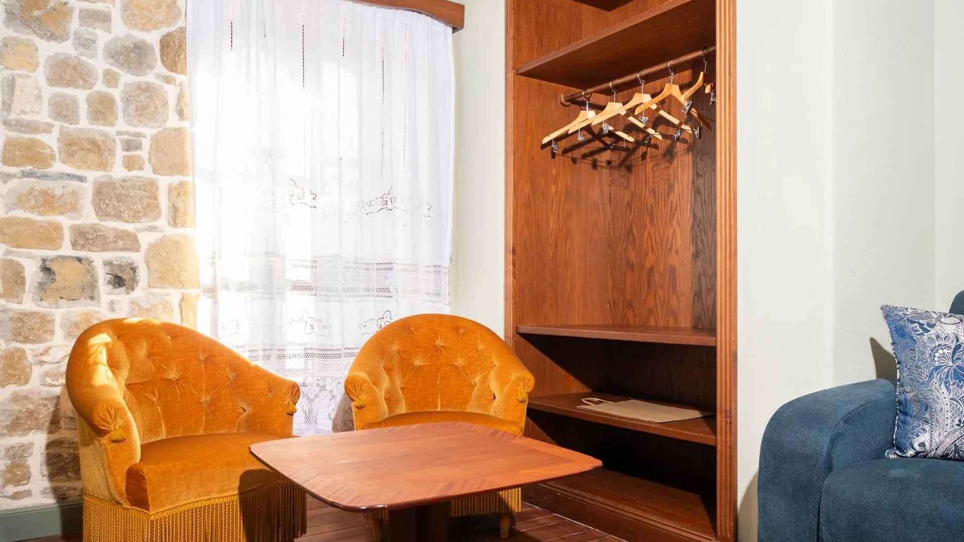 Vila Ebel Hotel Pool & Spa Korce