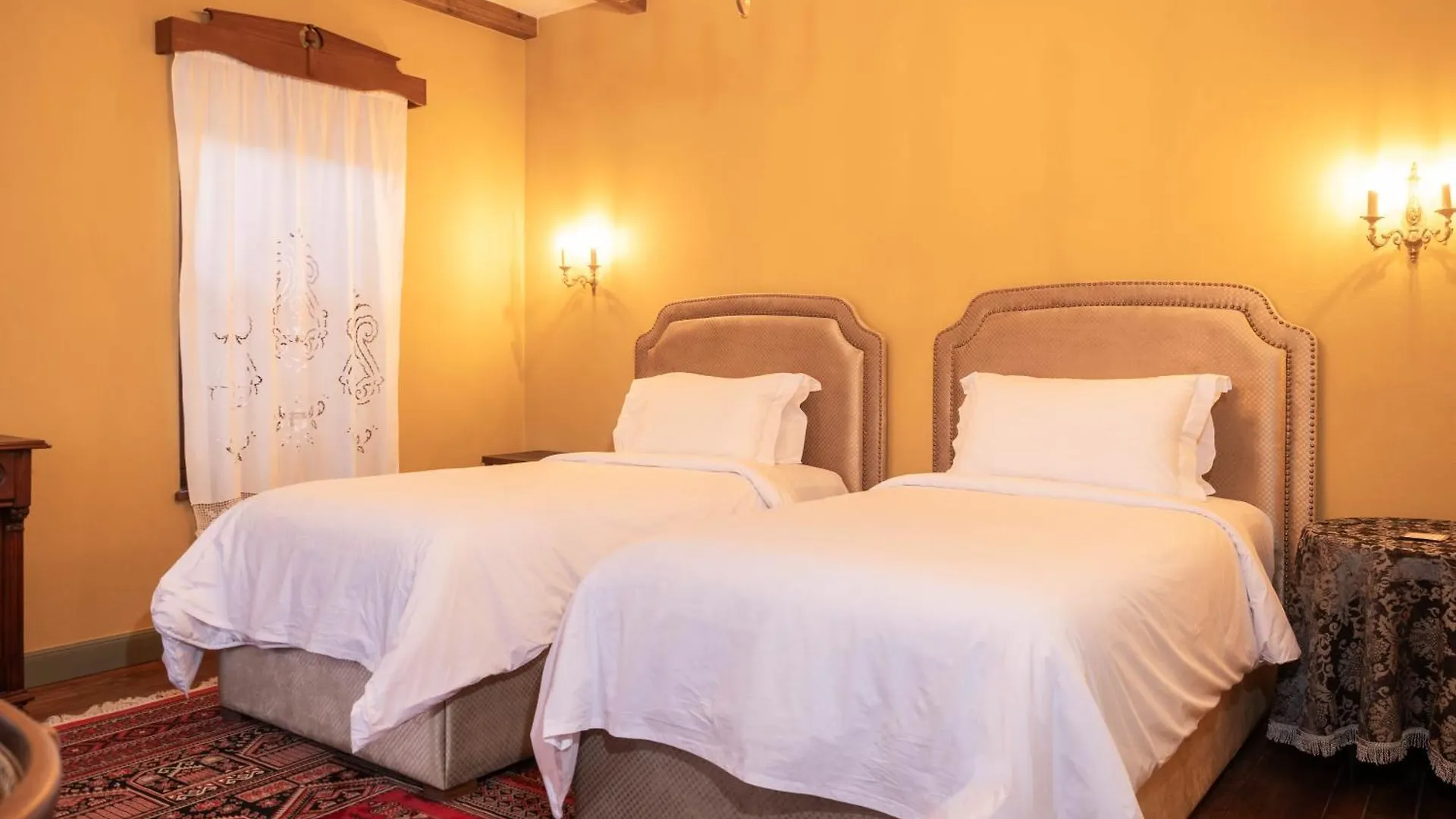 Vila Ebel Hotel Pool & Spa Korce